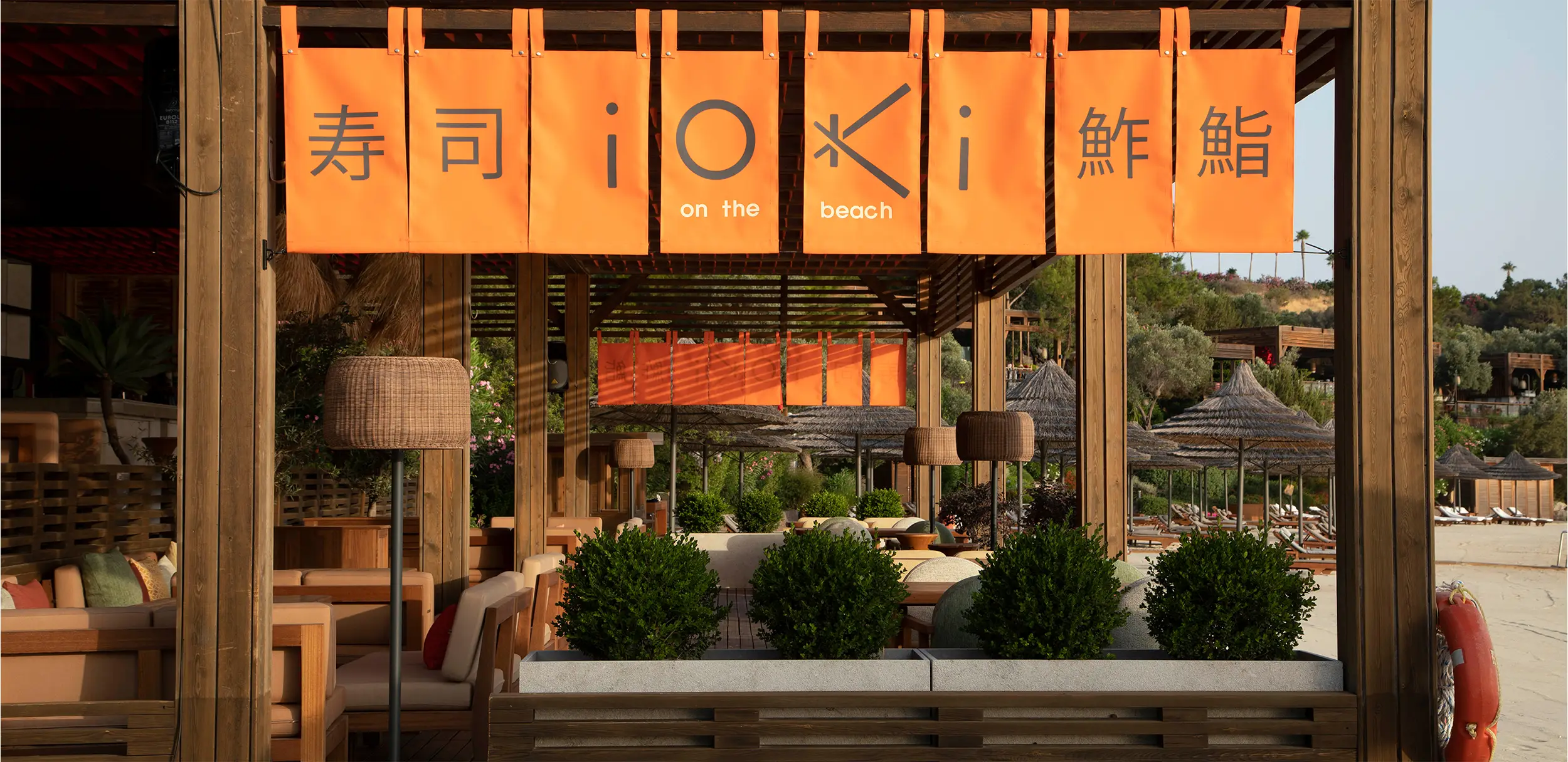 IOKI ON THE BEACH